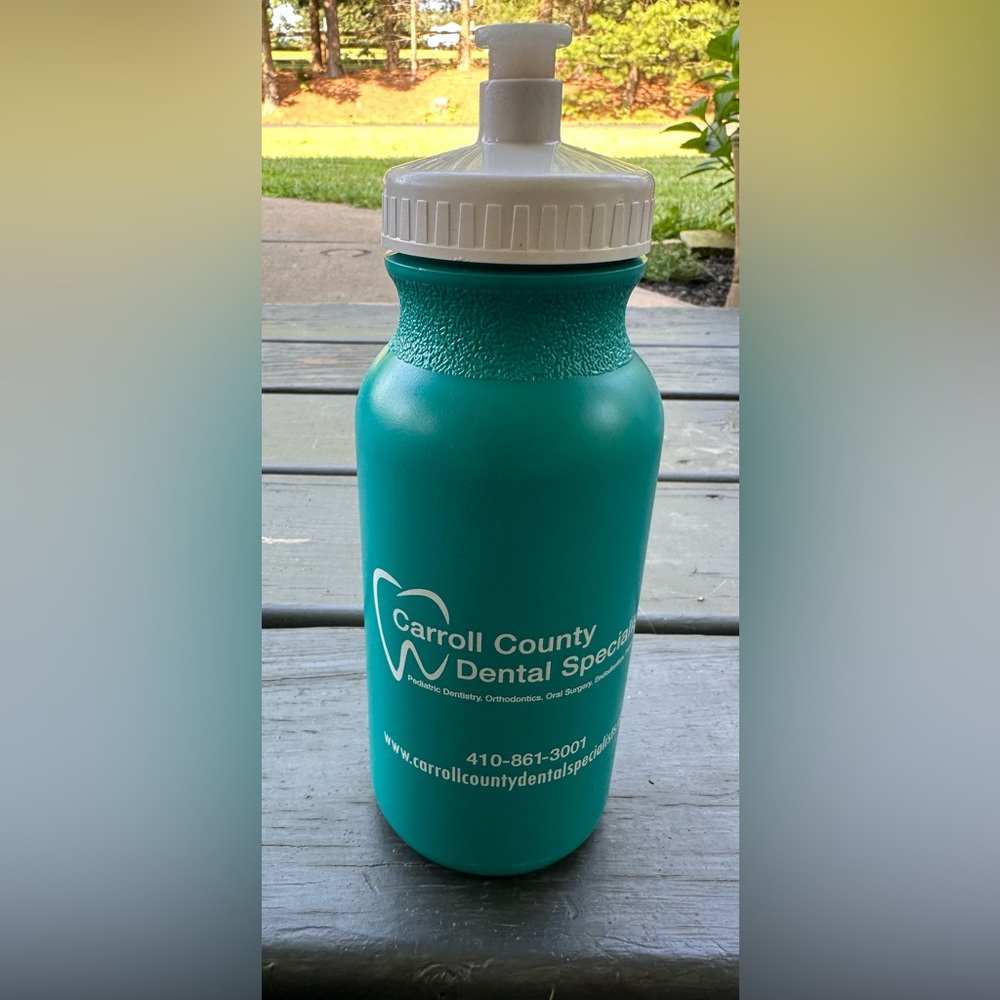 Teal Water Bottle with Logo-Carroll County Dentist- good condition